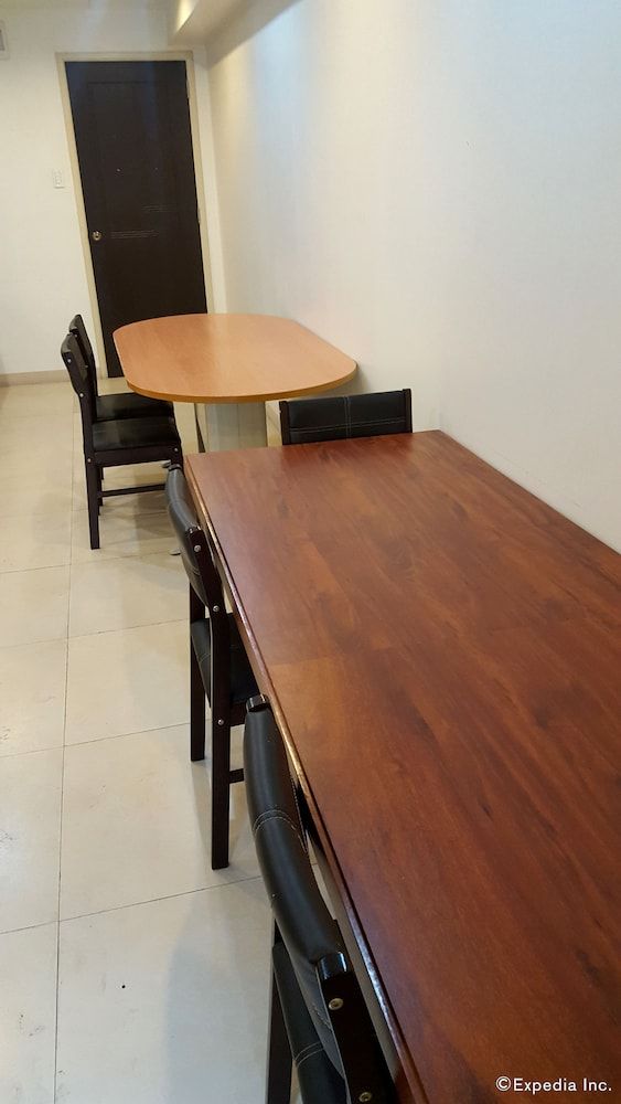 undefined M Suites Hotel 10