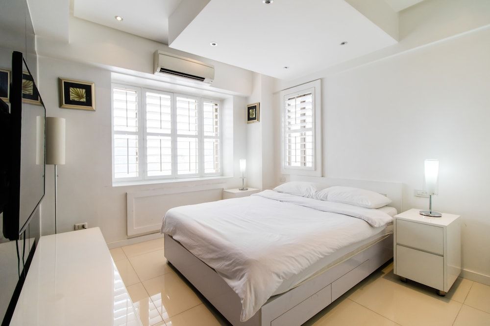 Alcoves Greenbelt Park Place Makati Executive Single Room, 1 Queen Bed with Sofa bed 2