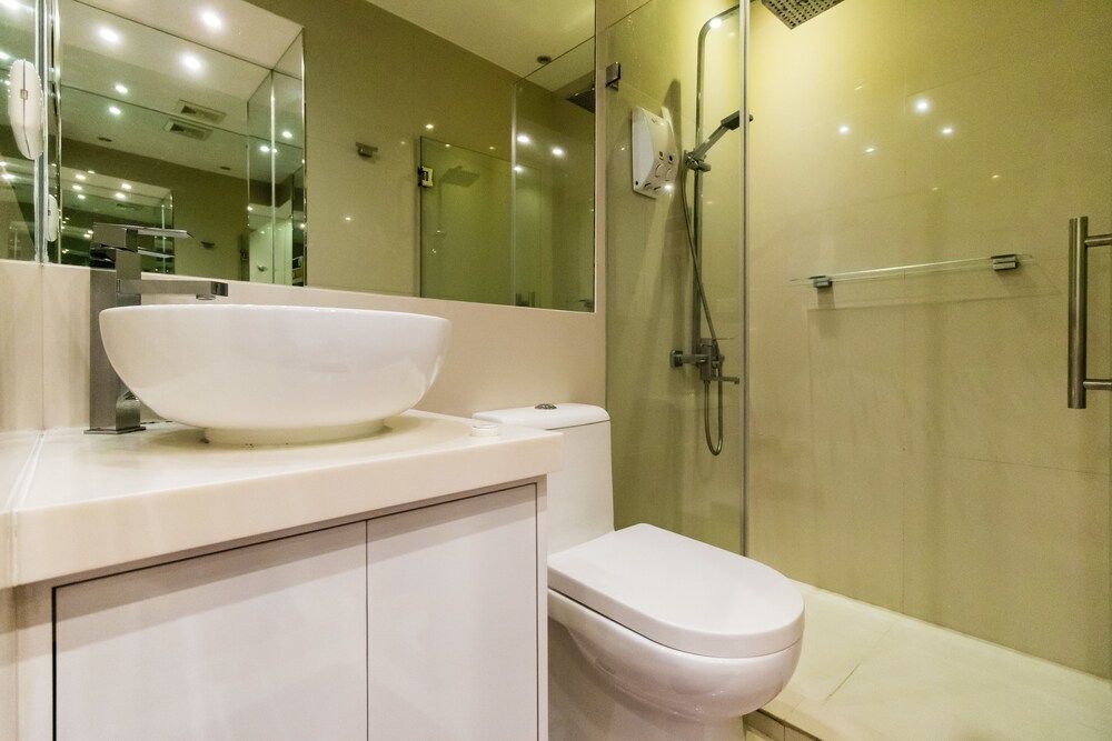 Alcoves Greenbelt Park Place Makati Premier 3 Bedroom (A10) 12