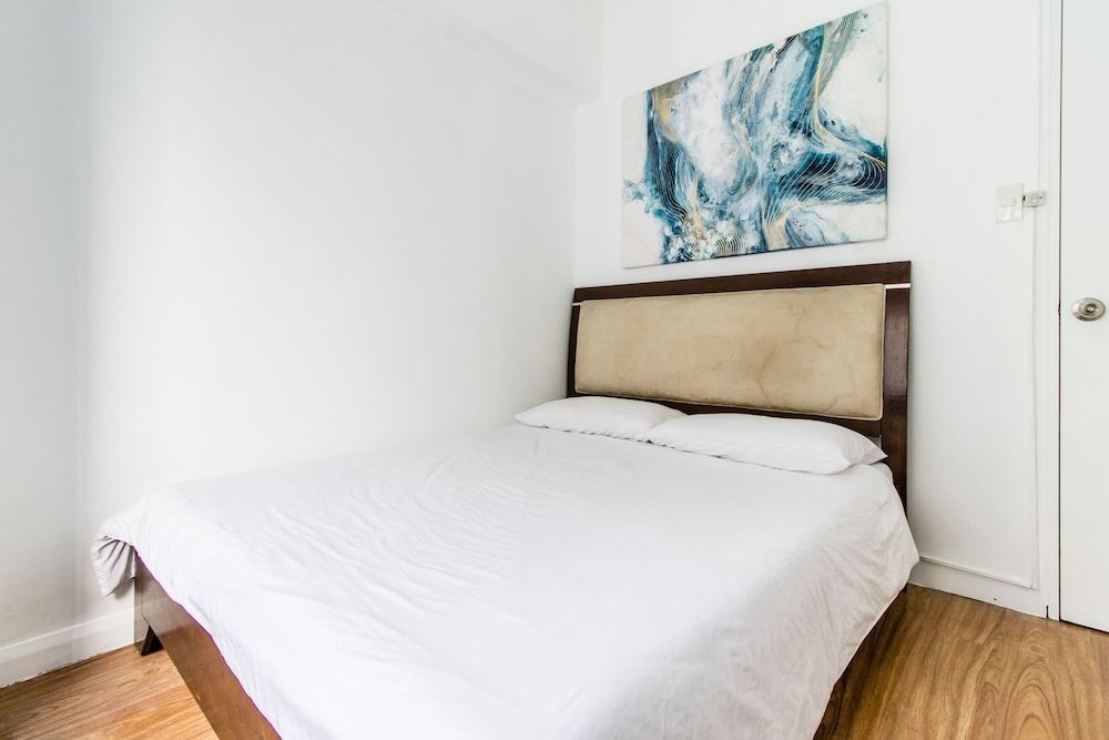 Alcoves Greenbelt Park Place Makati Deluxe Condo, 2 Bedrooms