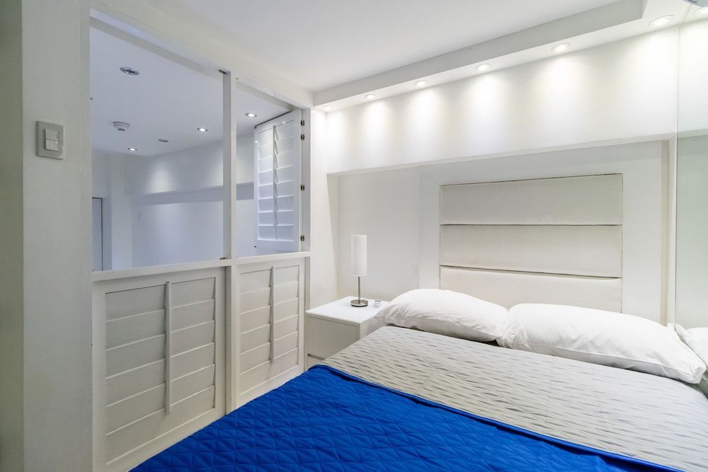 Alcoves Greenbelt Park Place Makati Premier 3 Bedroom (A10) 7