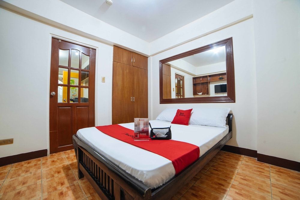 undefined RedDoorz @ Palanan Makati 2 7