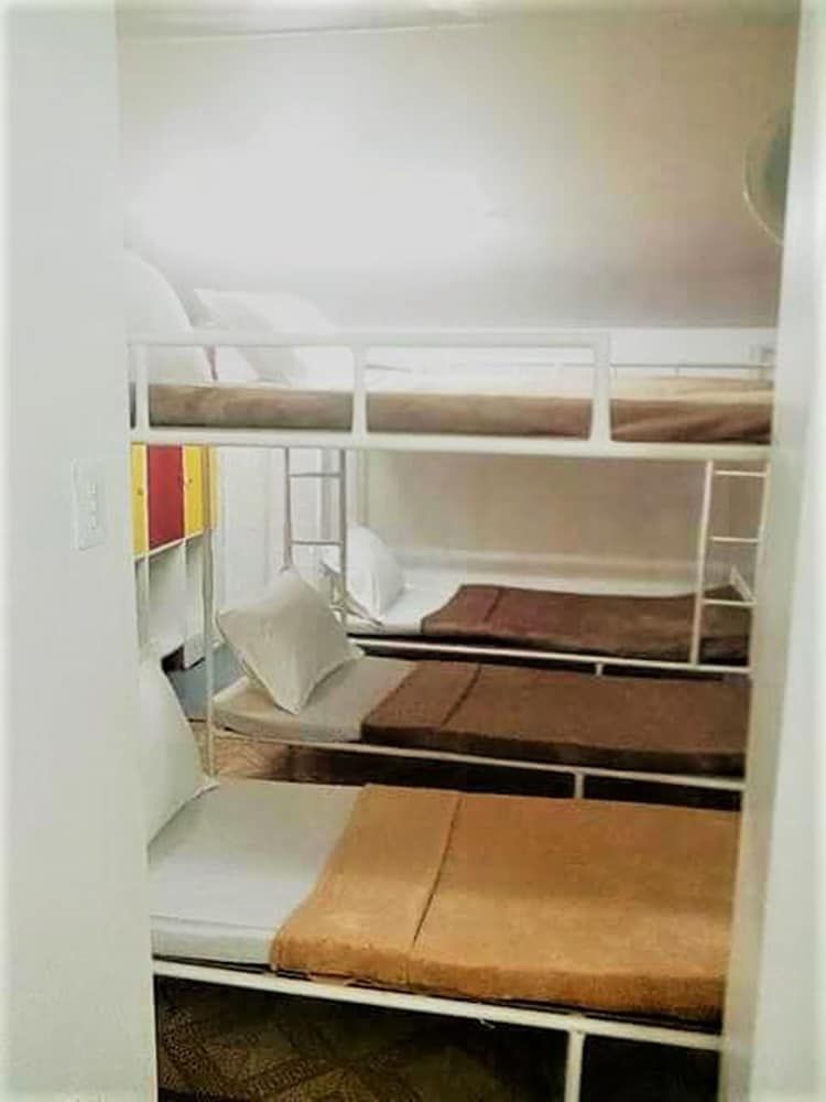 undefined Dormitels.ph Makati - Hostel 4