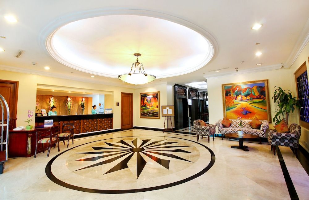 undefined Oxford Suites Makati