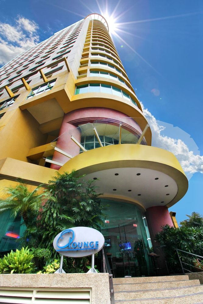 undefined Oxford Suites Makati 4