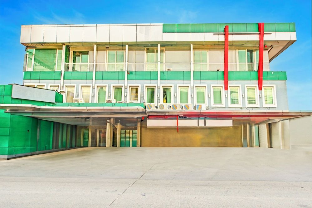 undefined Townhouse Oak VIP Suites 4