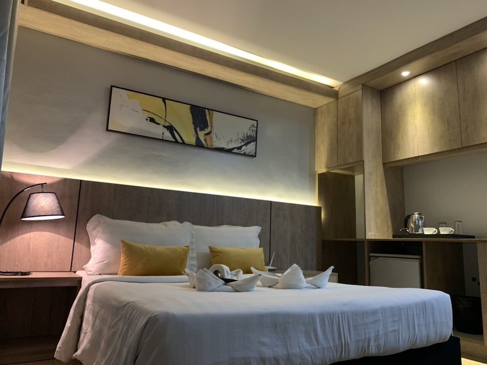 undefined Green Suites at Bel Air Soho 10