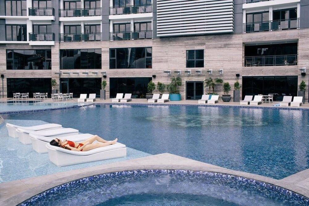 undefined Happy Suites at Knightsbridge Res Makati 5