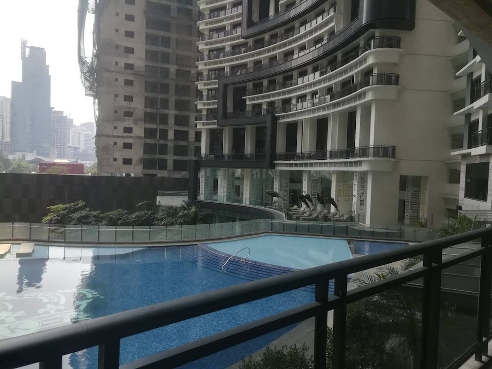 undefined Happy Suites at Knightsbridge Res Makati 3