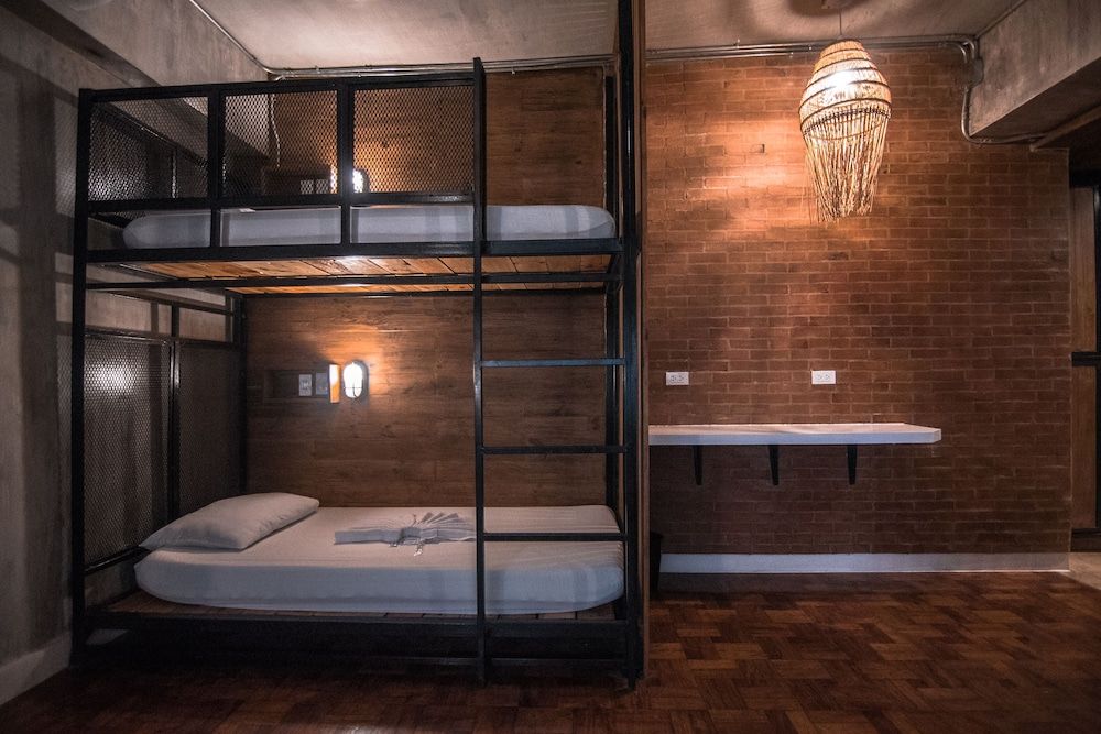 Connector Hostel Bunk Room 5