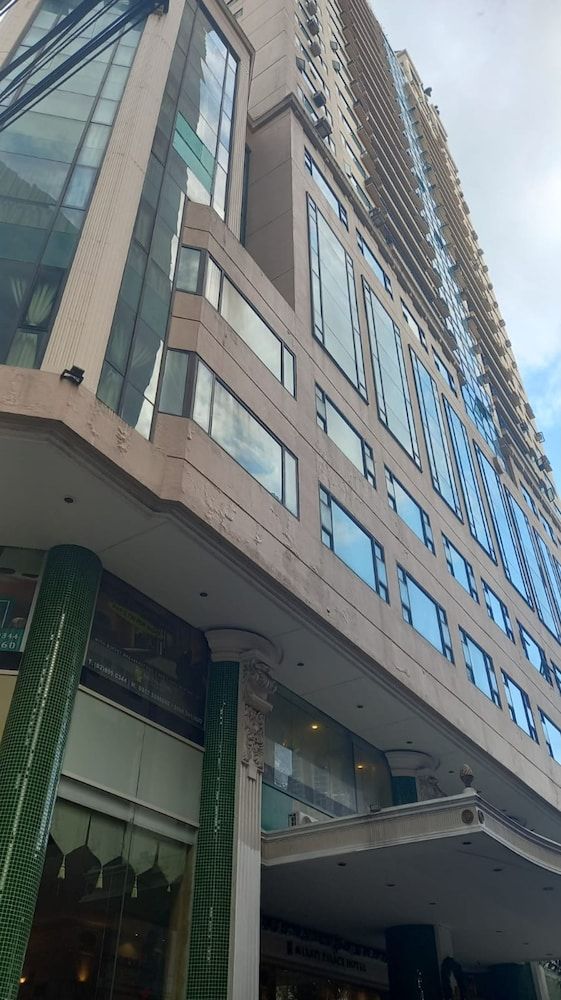 undefined Capital O 914 Makati Palace Hotel