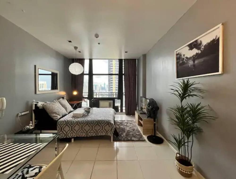 The Gramercy Residence Makati Suite Amazing View Studio 3