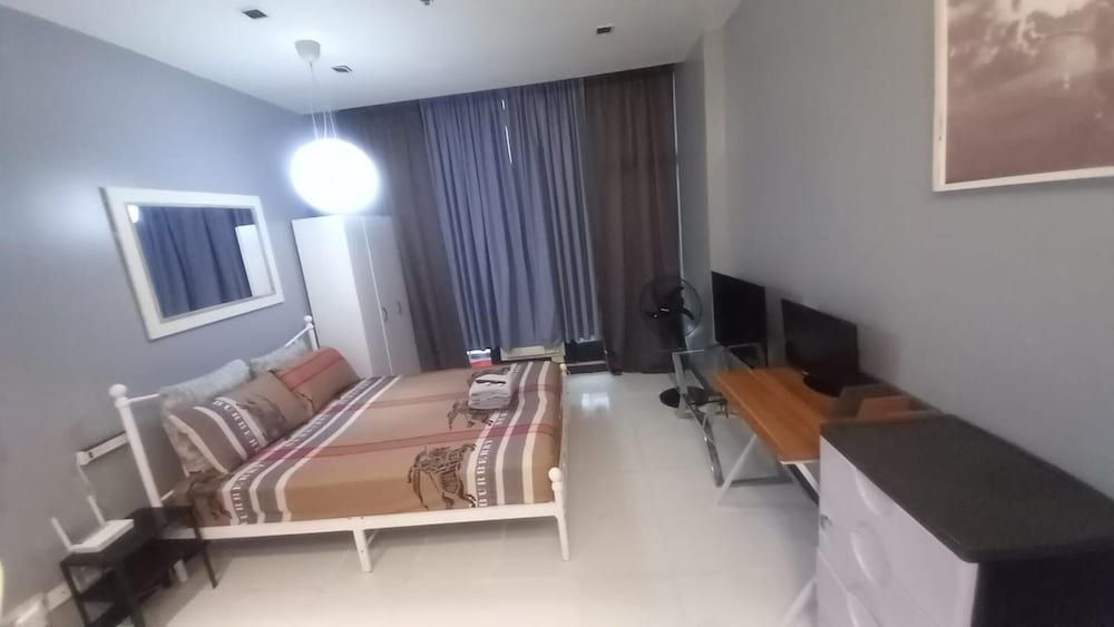 The Gramercy Residence Makati Suite Amazing View Studio 16