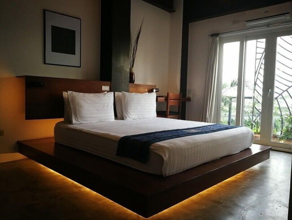 undefined Element Boutique Hotel 7