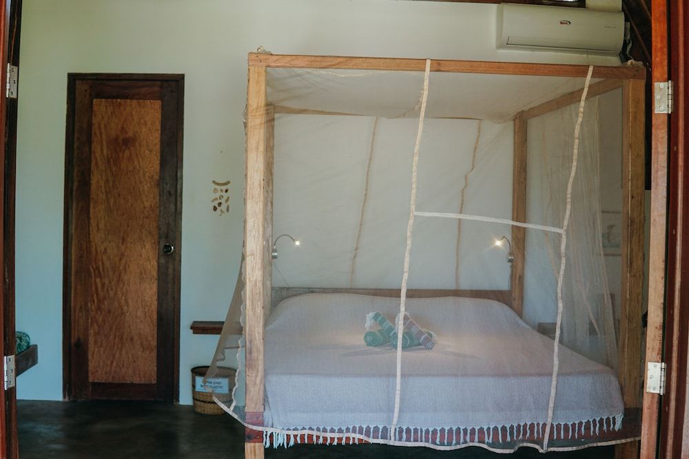 Ferra Resort Siargao Beach Kubo