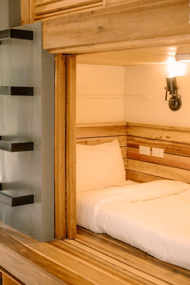 Happiness Hostel Siargao Bed in 4-Bed Mixed Dormitory Room 9