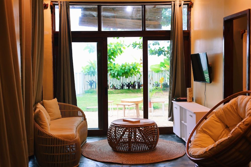 Happiness Beach Resort Siargao Three-Bedroom Beachfront Villa 7