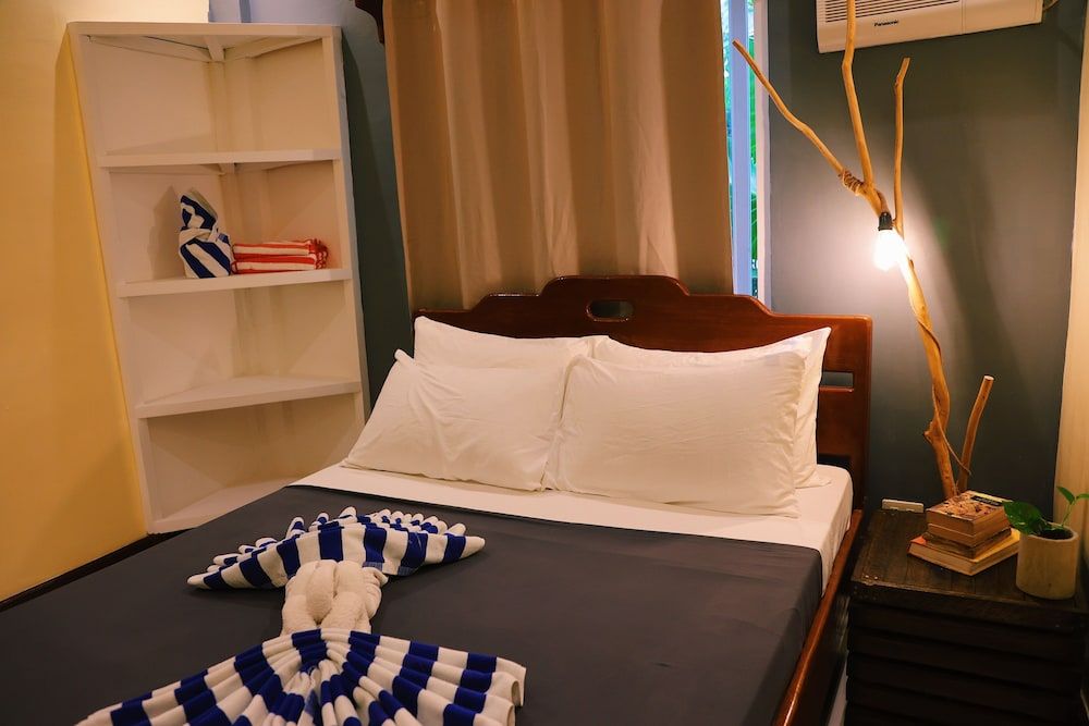 Happiness Beach Resort Siargao Three-Bedroom Beachfront Villa 5