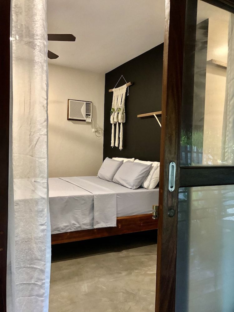 Happiness Beach Resort Siargao Standard Room with Balcony 8
