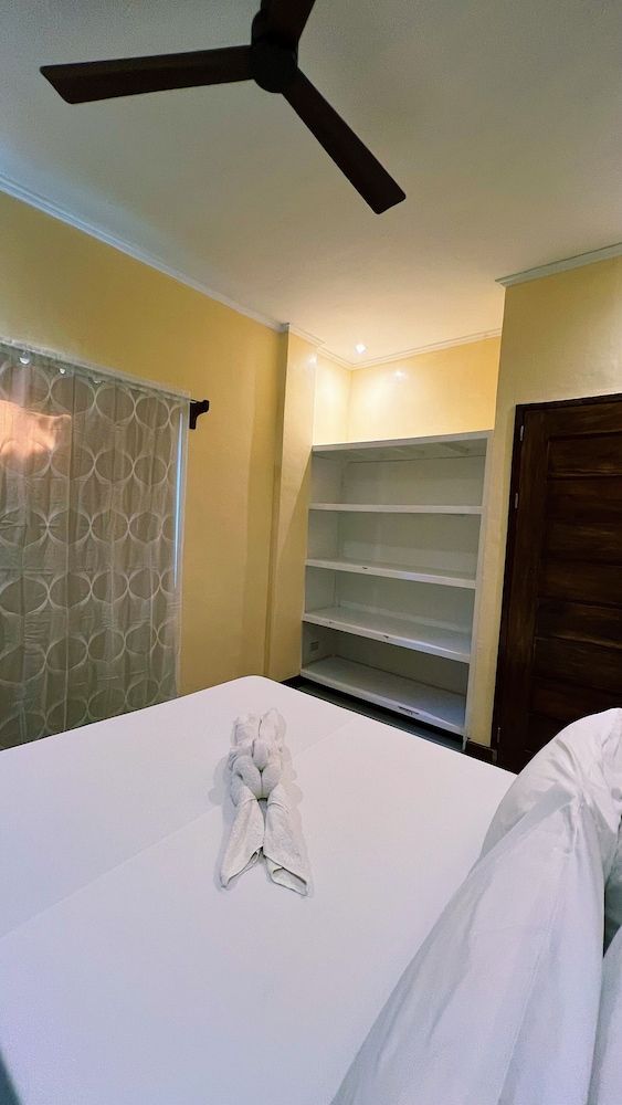 Happiness Beach Resort Siargao Three-Bedroom Beachfront Villa 12