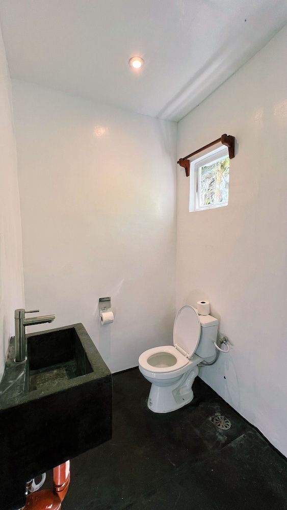 Happiness Beach Resort Siargao Three-Bedroom Beachfront Villa 10