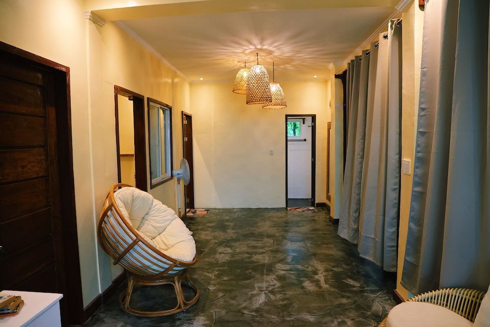 Happiness Beach Resort Siargao Three-Bedroom Beachfront Villa 18