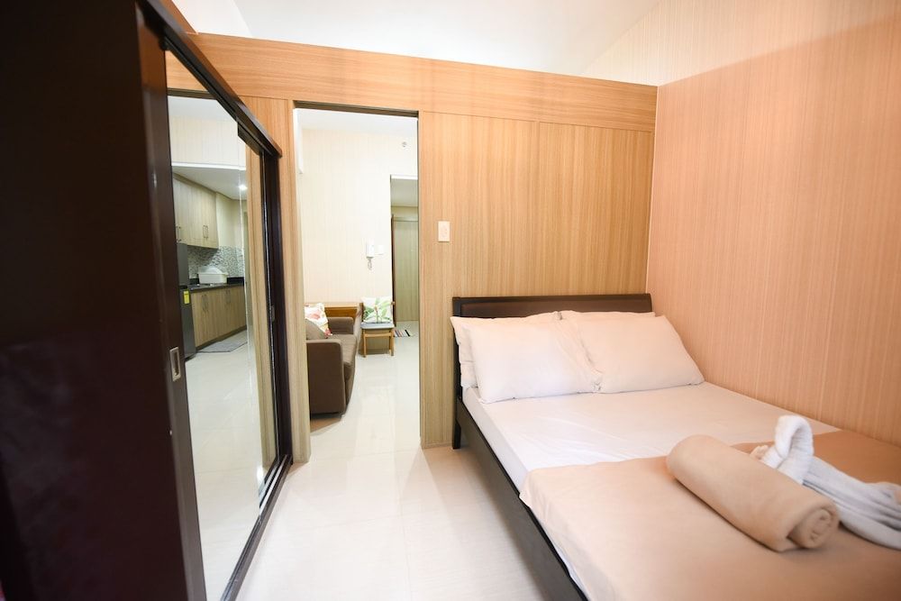 undefined USP Suites at Shore Residences
