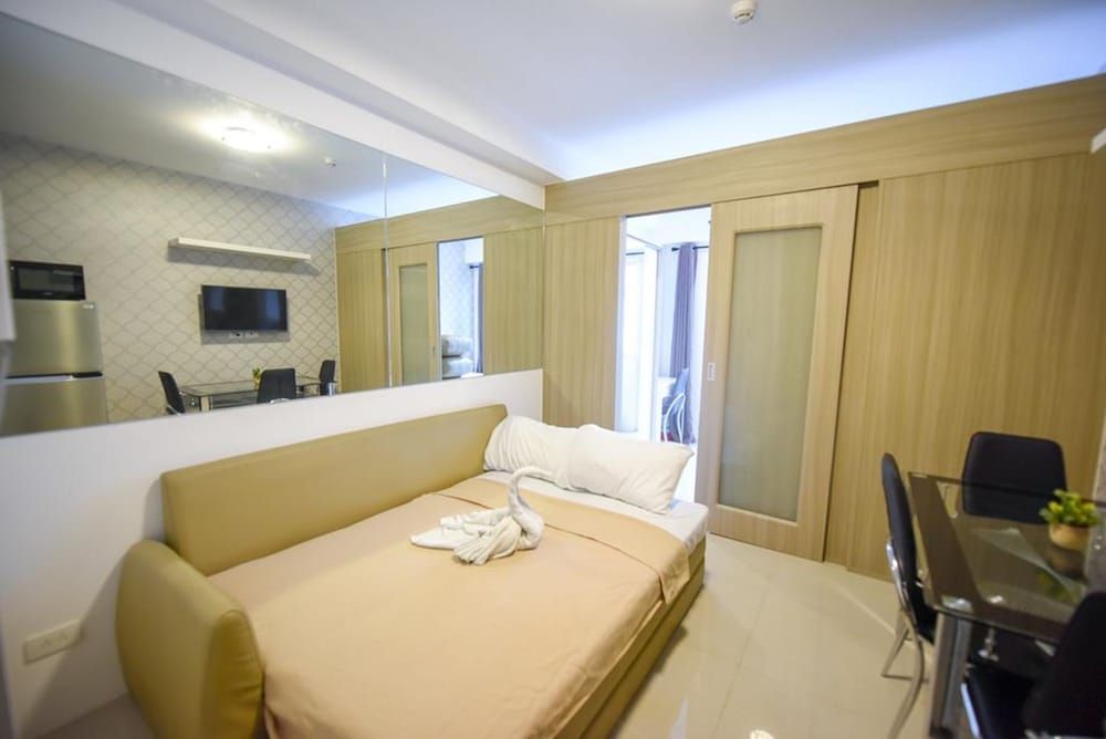 undefined USP Suites at Shore Residences 3