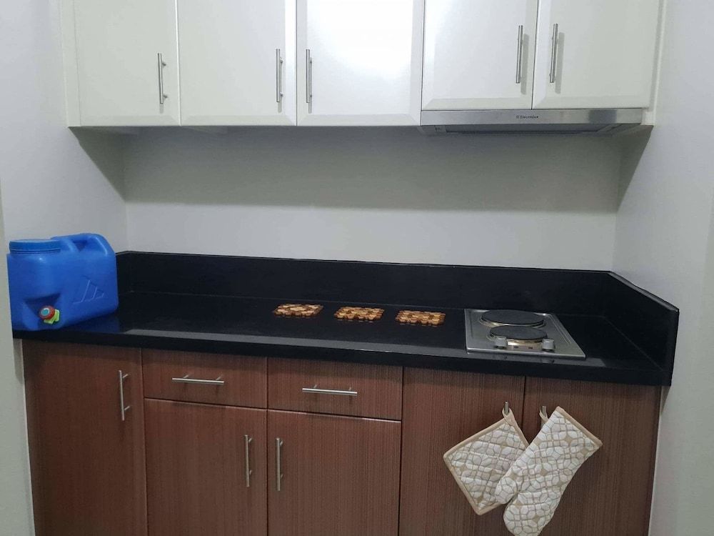Condo Unit near NAIA Terminal 3 Business Condo, 1 Bedroom 9