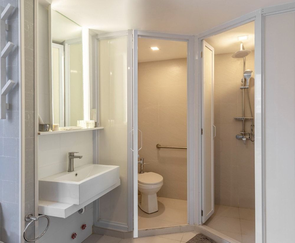 Selah Pods Hotel Manila Executive Suite 5