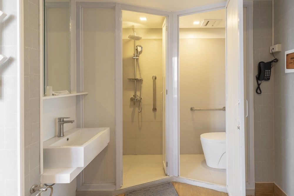 Selah Pods Hotel Manila Suite 6