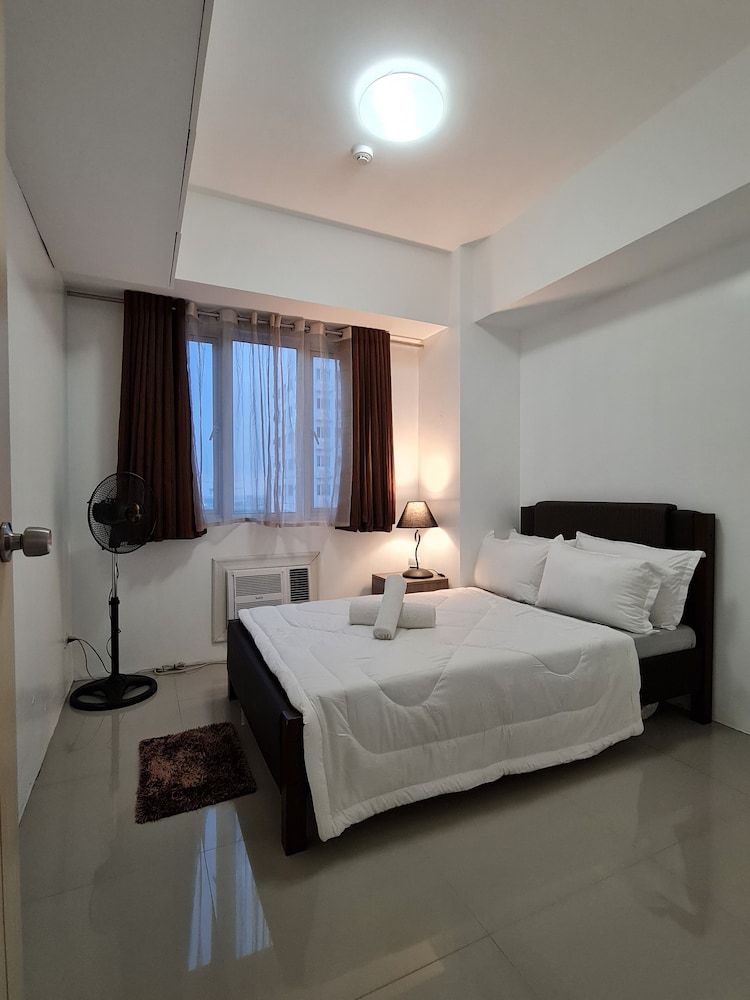 Sea Residences - Condo R Us