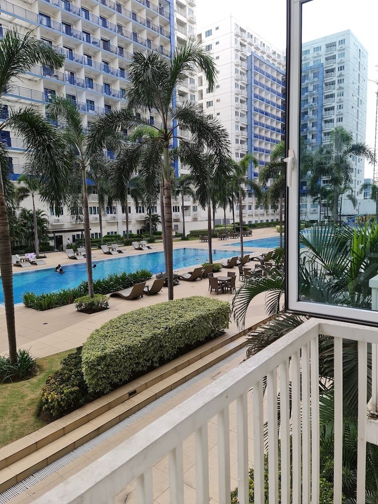 Sea Residences - Condo R Us