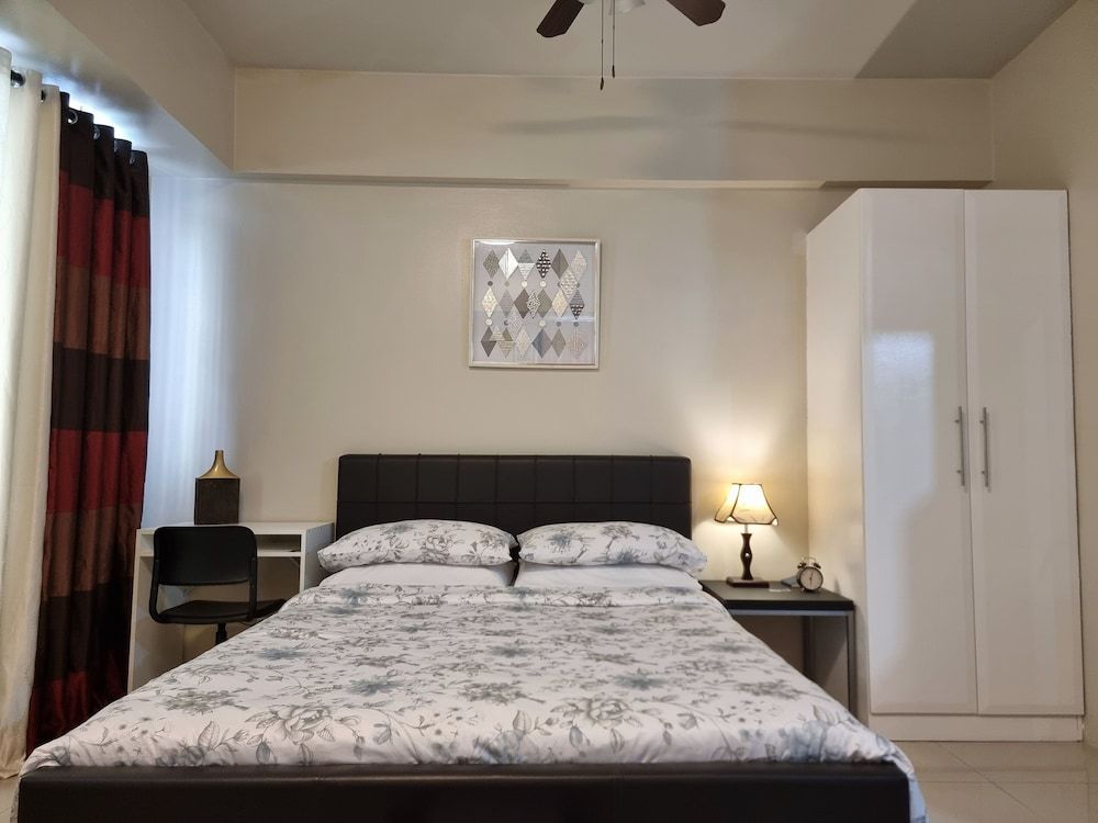 One Palm Tree Villas - Unit 3i and 3j Standard Studio, 1 Queen Bed, Balcony 6