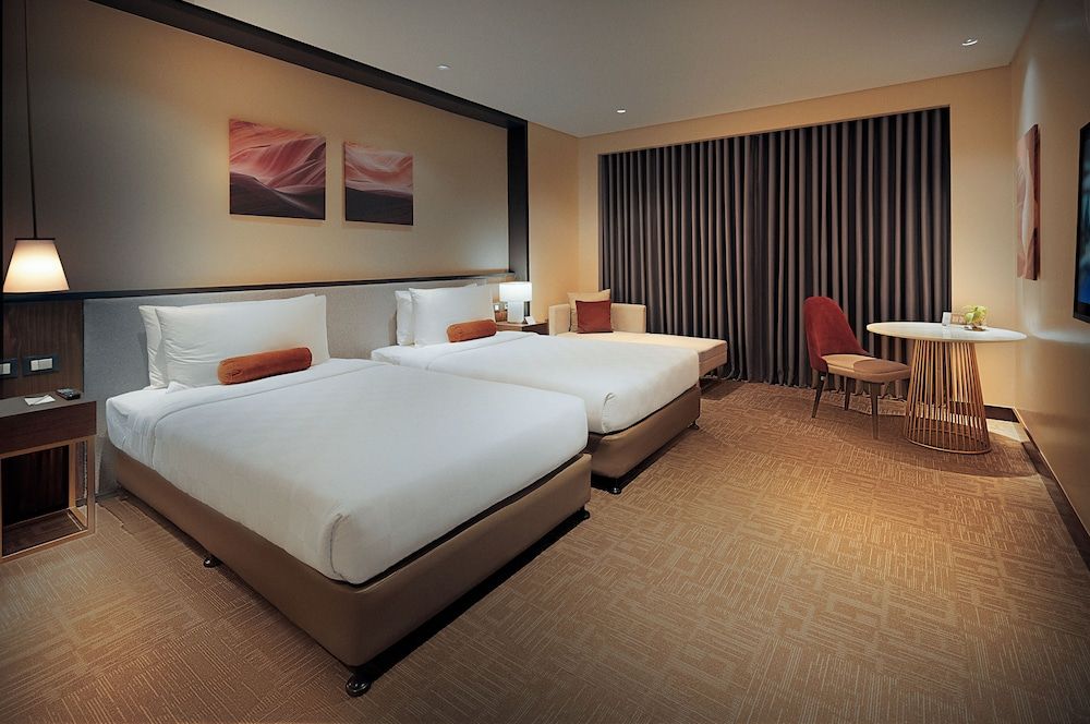 Grand Summit Hotel General Santos Deluxe Twin Room 2