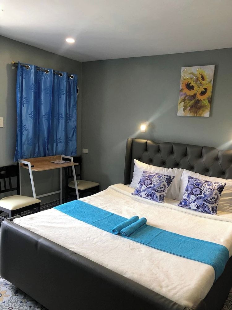 D Sanctum Resort Double Room, 1 Queen Bed, Balcony, Garden View 2