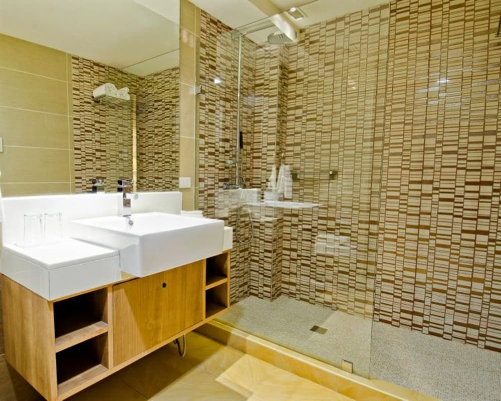 Tyche Boutique Hotel Executive Suite, 1 King Bed 5