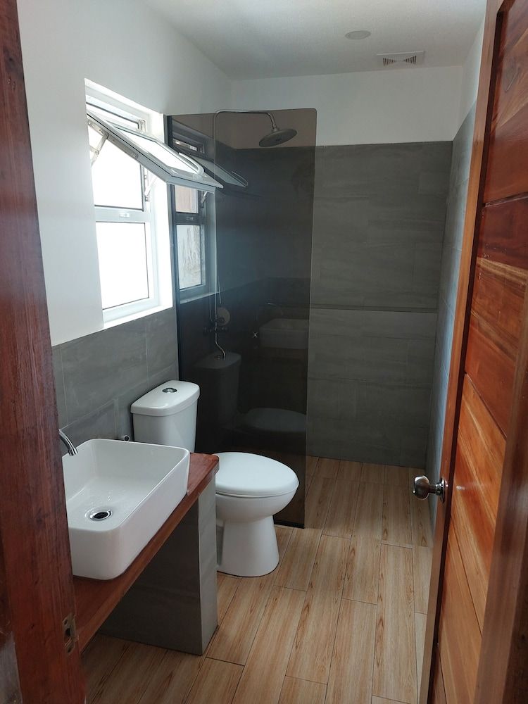 Yellow Mango Resort Bohol Superior Room 9