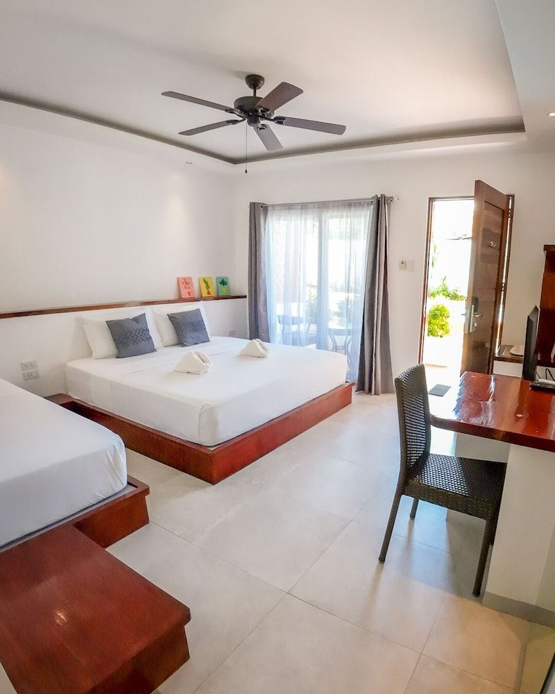 Yellow Mango Resort Bohol Superior Room 5