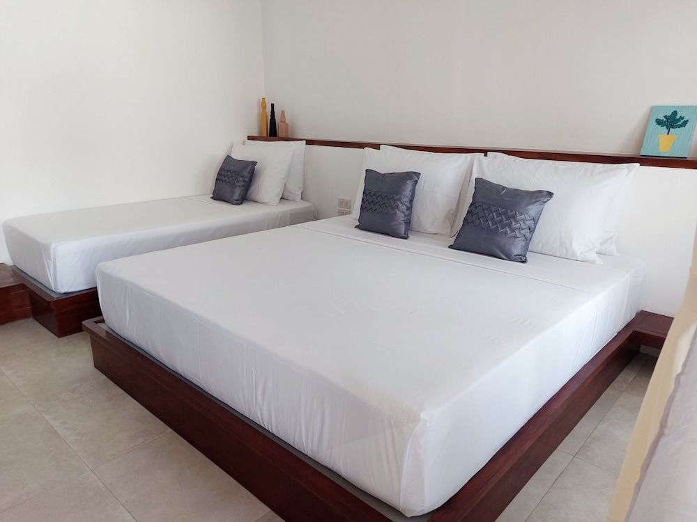 Yellow Mango Resort Bohol Superior Room 2