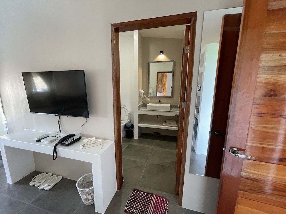 Bathala Resort Deluxe Triple Room 23