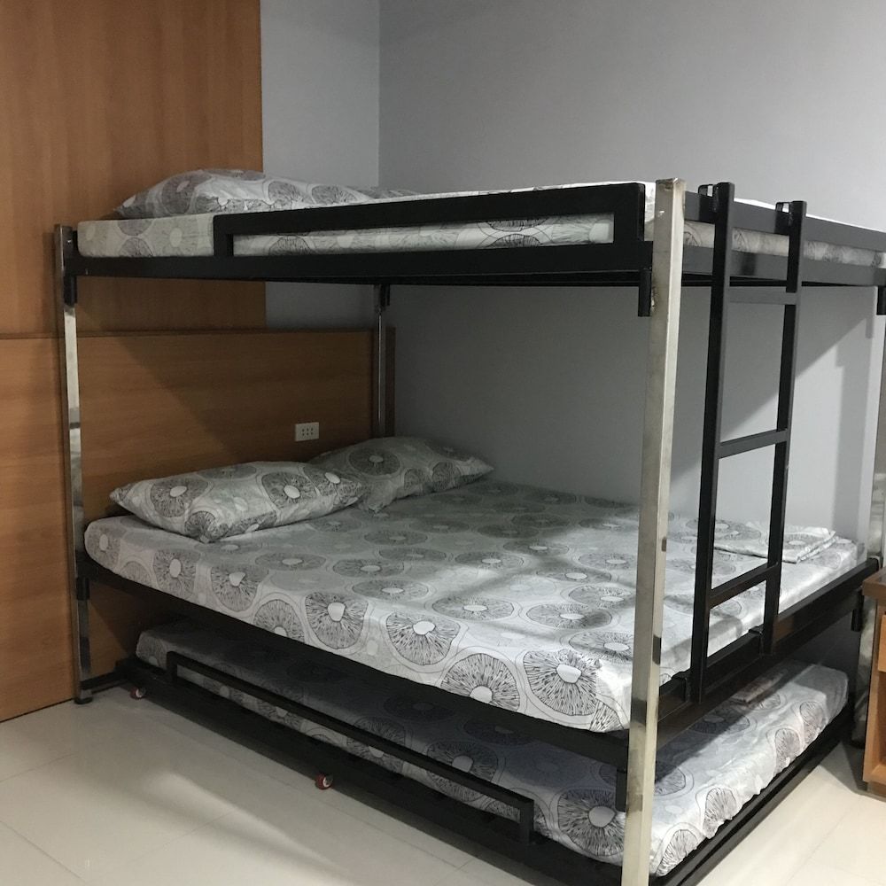 Shared Dormitory, Mixed Dorm