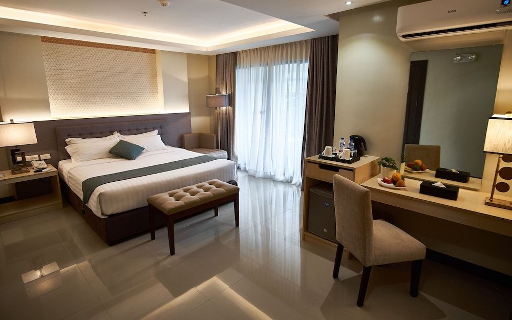 J7 Hotel Iloilo J7 Premier 2 (With blacony) 2