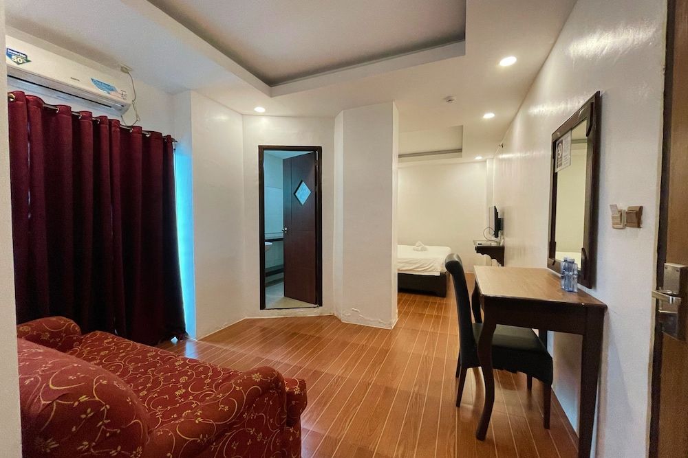 Diamond Spring Hotel Angeles Executive Room 5