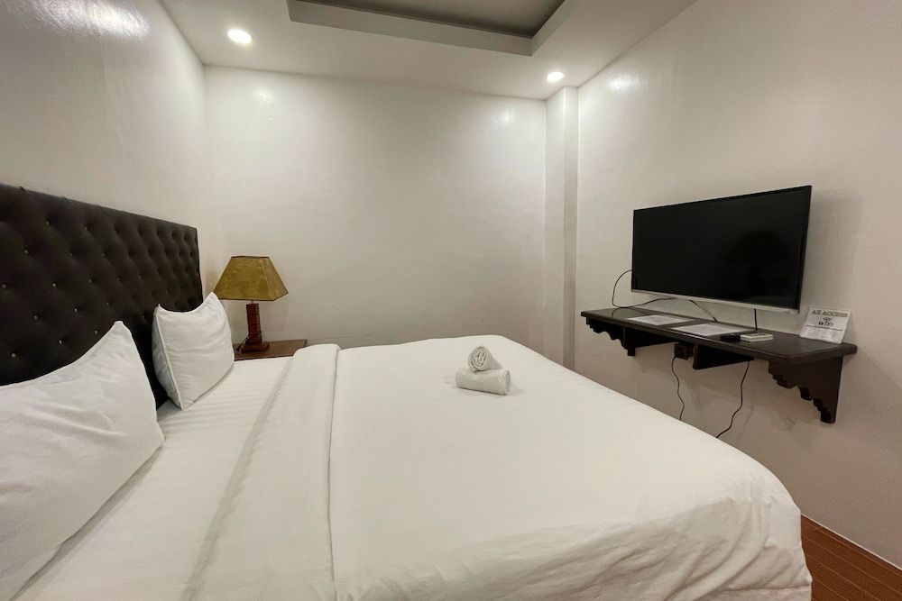 Diamond Spring Hotel Angeles Executive Room 2