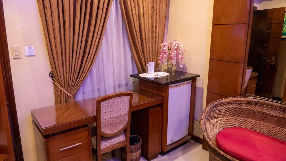 Fields Palace Hotel Deluxe Double Room 7