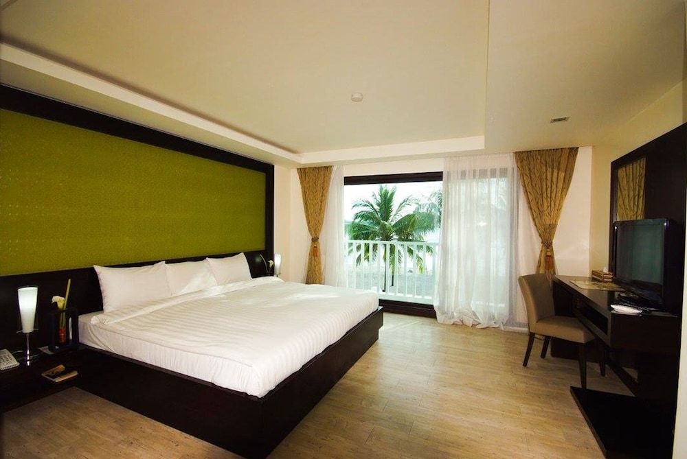 Terrace Hotel Subic Bay Executive Terrace 9