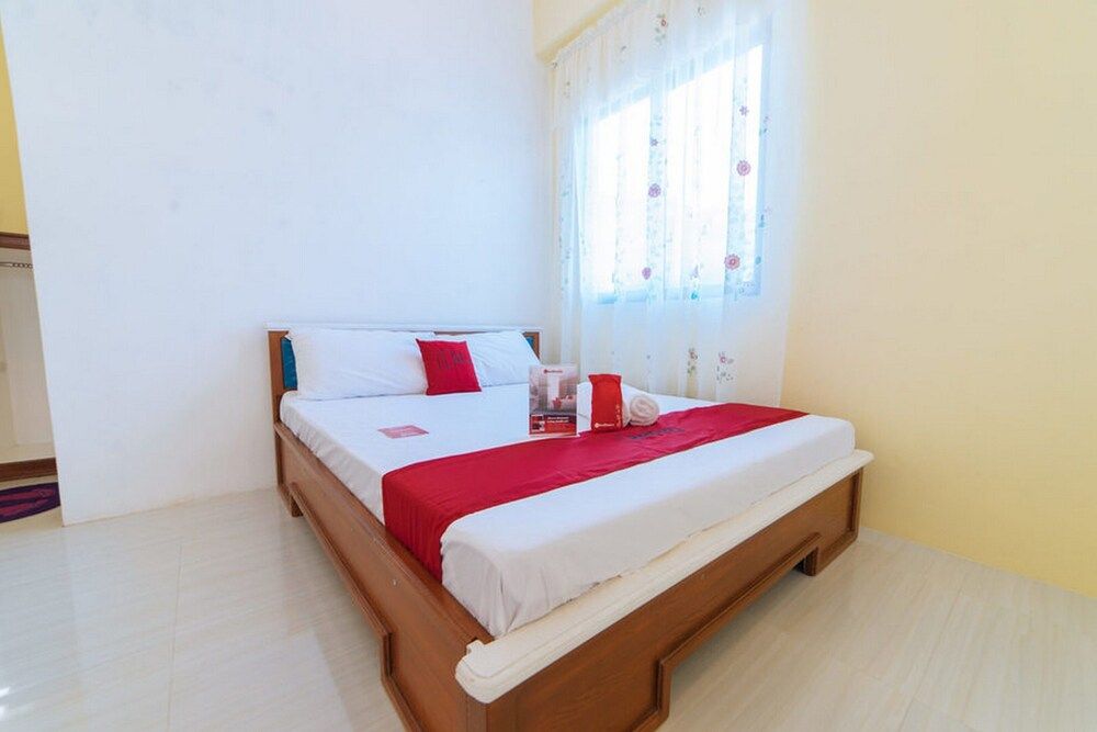 Double Room (Reddoorz)