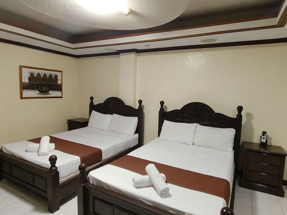 Palm Tree Resort and Restaurant