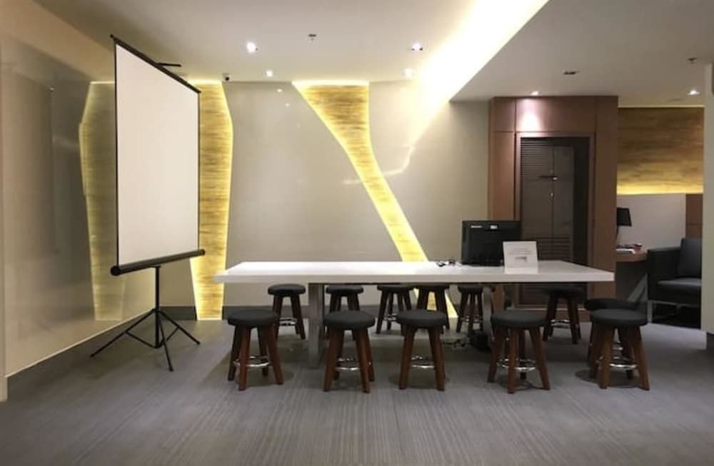 undefined Green Residences 7